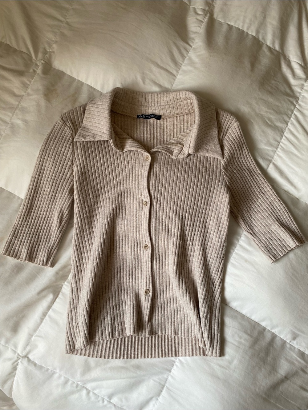 Zara Ribbed Button-Front Women's Sweater - Beige